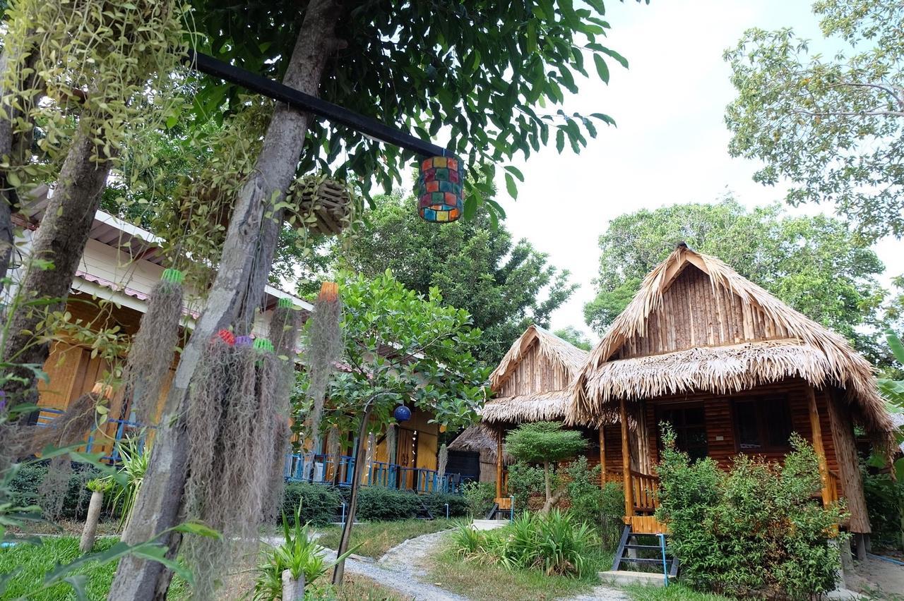 Raya Resort Koh Lipe Exterior foto